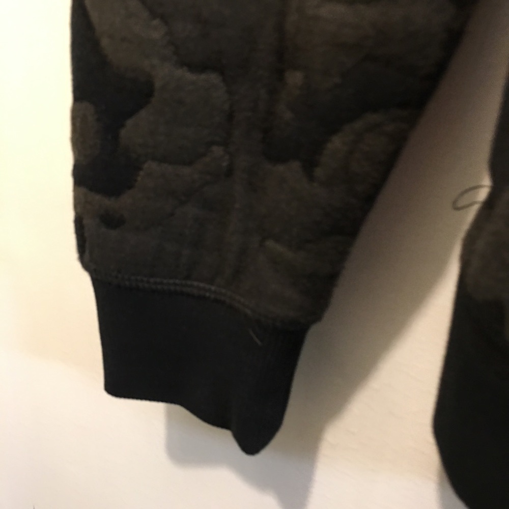 Men’s Jacket - Picture 3 of 7